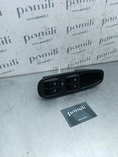 Pulsante portello post. FIAT 500L (73) (07/12>06/18