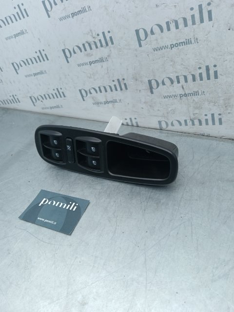 Pulsante portello post. FIAT 500L (73) (07/12>06/18
