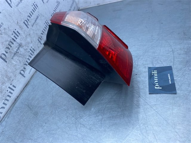 Fanale post. parte est. Destro FORD FOCUS (CB8) (02/11>11/15