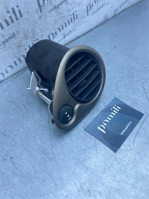 Bocchetta aria lat. cruscotto Destro RENAULT CLIO 3a Serie (07/05>05/09