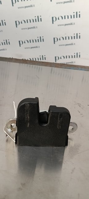 Aggancio serratura portello post. VOLKSWAGEN GOLF (1K) (10/03>12/09