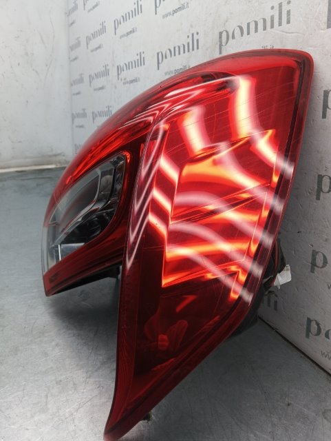 Fanale post. parte est. Destro CITROEN C4 AIRCROSS (03/12>) | Ricambi Pomili