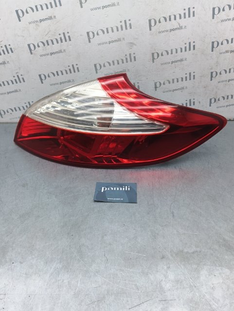 Fanale post. parte est. Destro RENAULT MEGANE 3a Serie (10/08>) | Ricambi Pomili