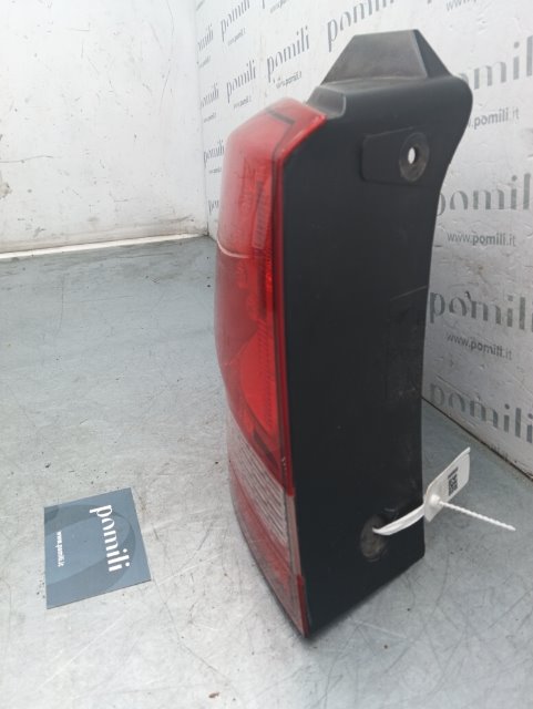 Fanale post. parte est. Sinistro FIAT FREEMONT (24) (04/11>) | Ricambi Pomili