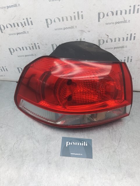 Fanale post. parte est. Sinistro VOLKSWAGEN GOLF (5K/AJ) (09/08>) | Ricambi Pomili
