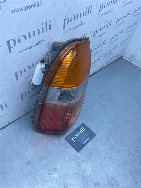 Fanale post. Sinistro MITSUBISHI L200 (11/96>12/04